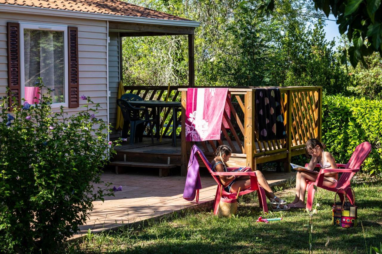 Charmant Camping Familiale 3 Etoiles Vue 360 Plage Piscine A Debordement Empl Xxl Лабом Экстерьер фото